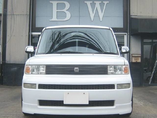 2004 Toyota bB – thumbnail 2
