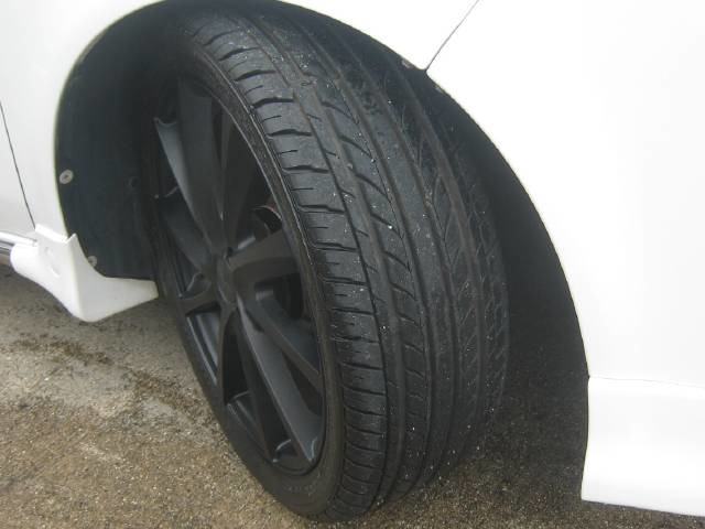 2004 Toyota bB – thumbnail 4