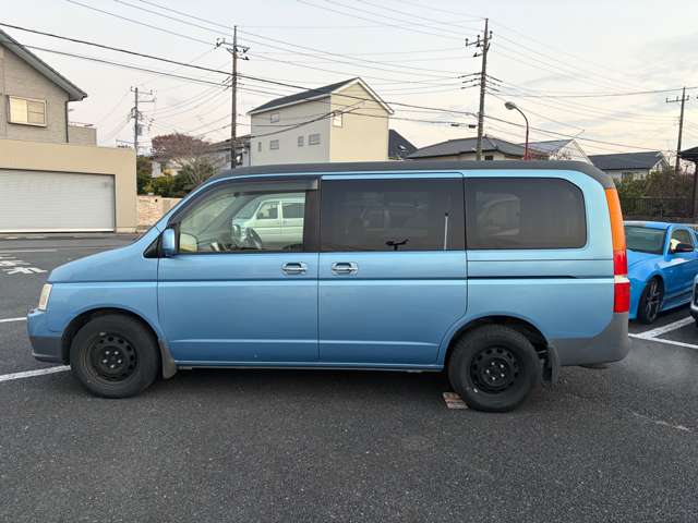 2002 Honda Stepwgn – thumbnail 4