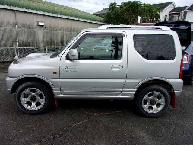 2004 Suzuki Jimny – thumbnail 4
