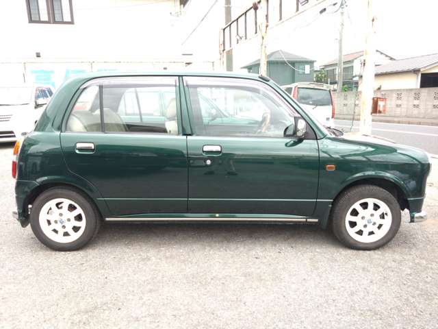 2001 Daihatsu Mira Gino – thumbnail 4