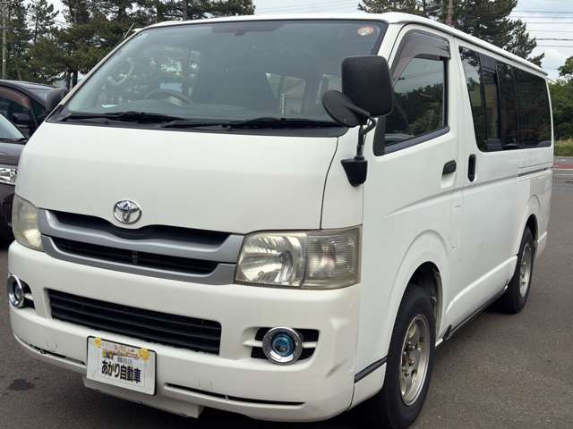 2008 Toyota Regius Ace – thumbnail 4