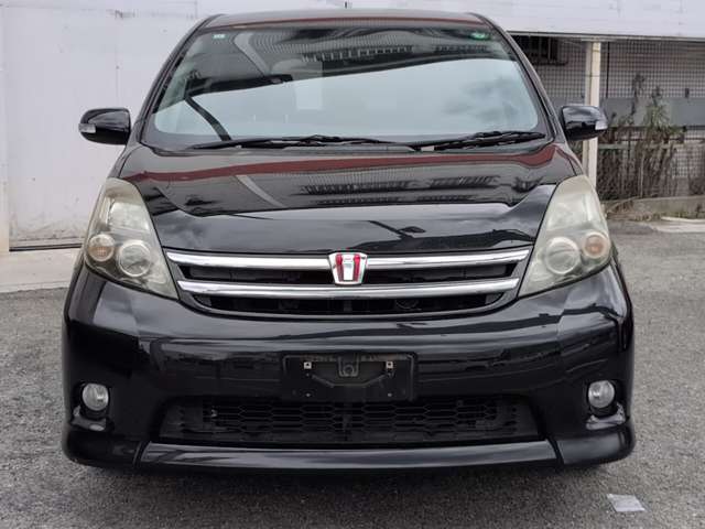 2009 Toyota Isis – thumbnail 2
