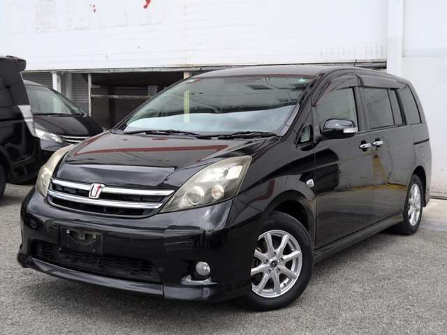 2009 Toyota Isis – thumbnail 3