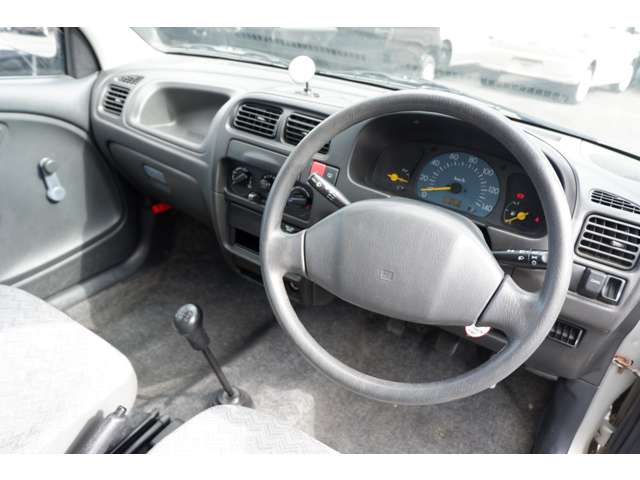 2001 Suzuki Alto – thumbnail 2