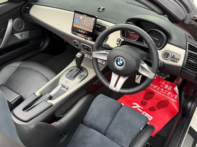 2004 BMW Z4 – thumbnail 2