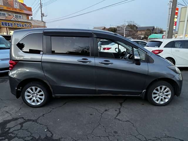 2009 Honda Freed – thumbnail 4