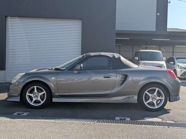 2003 Toyota MR-S – thumbnail 3