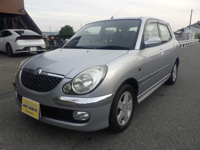 2004 Toyota Duet