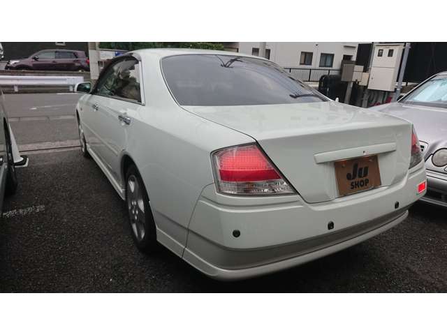 1999 Nissan Gloria – thumbnail 2