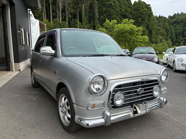 2002 Daihatsu Mira Gino