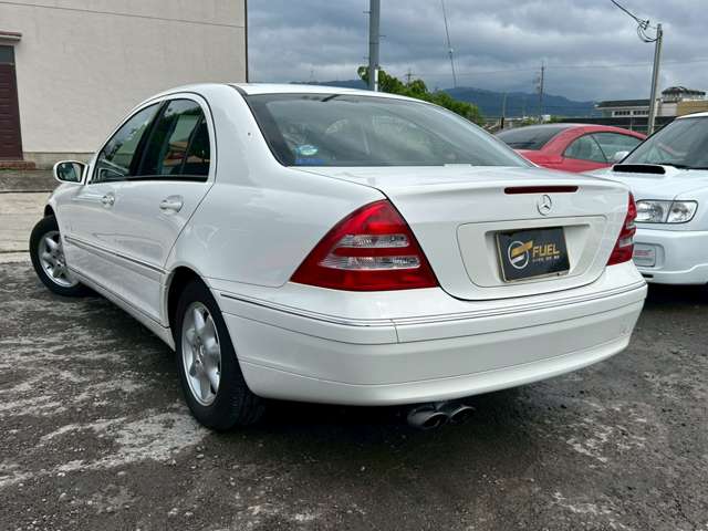 2003 Mercedes-Benz C-Class – thumbnail 2