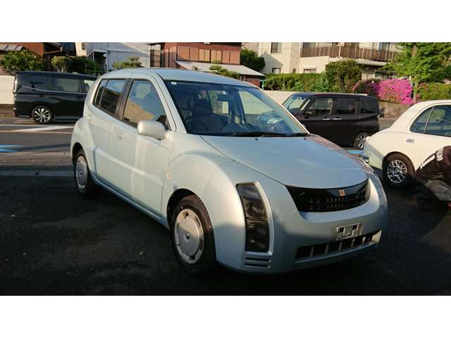 2003 Toyota WiLL – thumbnail 3