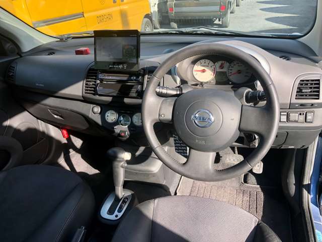 2007 Nissan Micra C+C – thumbnail 4