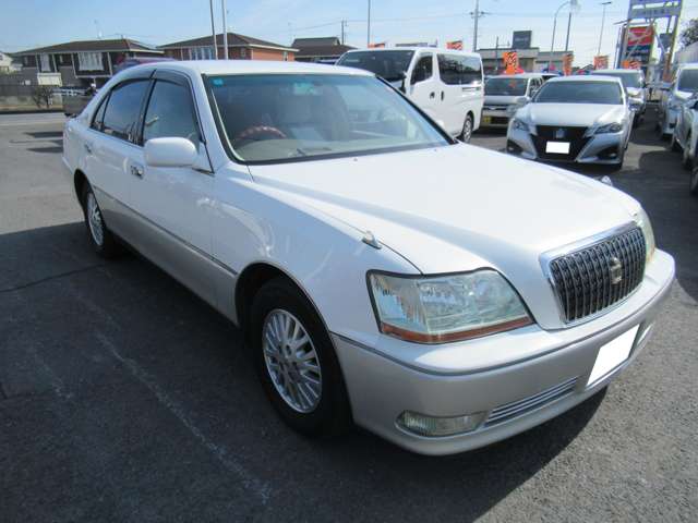2001 Toyota Crown Majesta – thumbnail 2