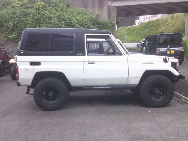 1992 Toyota Land Cruiser 70 – thumbnail 3
