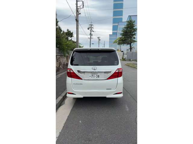 2008 Toyota Alphard – thumbnail 4
