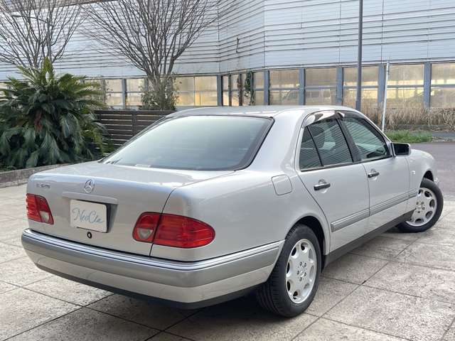 1998 Mercedes-Benz E-Class – thumbnail 2