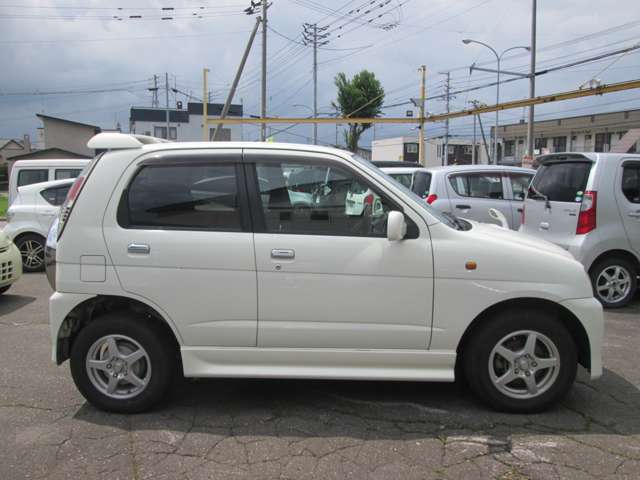2008 Daihatsu Terios Kid – thumbnail 4