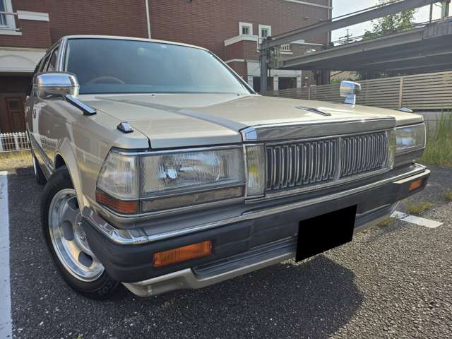1997 Nissan Cedric Van – thumbnail 2