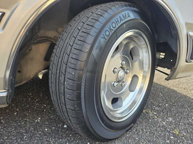 1997 Nissan Cedric Van – thumbnail 4