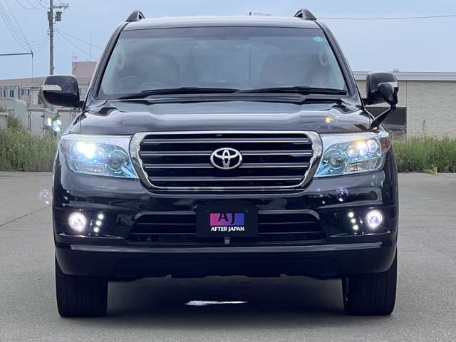 2007 Toyota Land Cruiser 200 – thumbnail 2