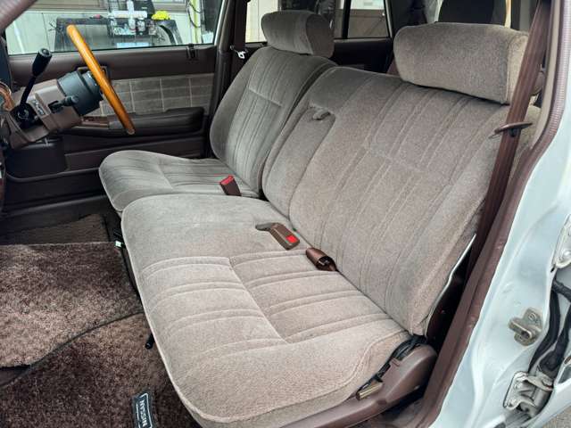 1997 Nissan Cedric Wagon – thumbnail 4