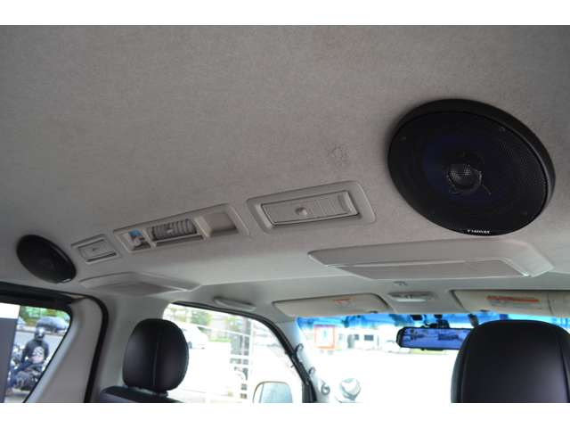 2006 Toyota Hiace – thumbnail 3