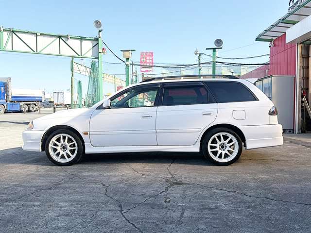 2000 Toyota Caldina – thumbnail 3