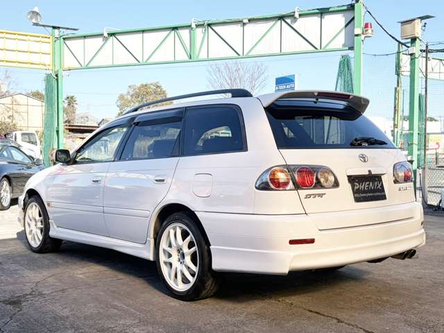 2000 Toyota Caldina – thumbnail 4
