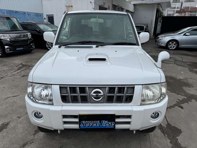 2009 Nissan Kix – thumbnail 3