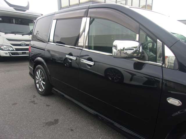 2006 Nissan Lafesta – thumbnail 4