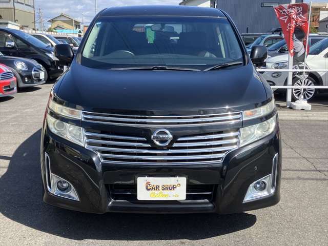 2010 Nissan Elgrand – thumbnail 3