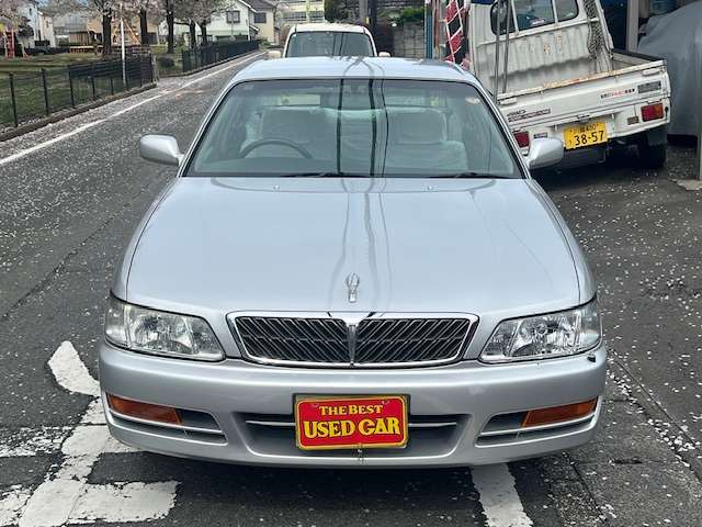 1999 Nissan Laurel – thumbnail 2
