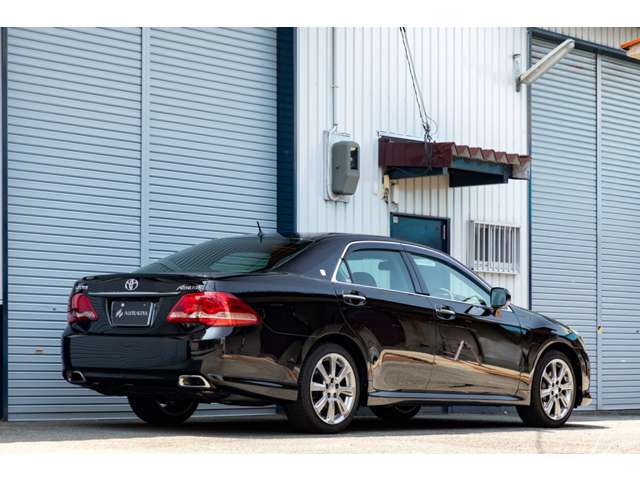 2008 Toyota Crown Athlete – thumbnail 3