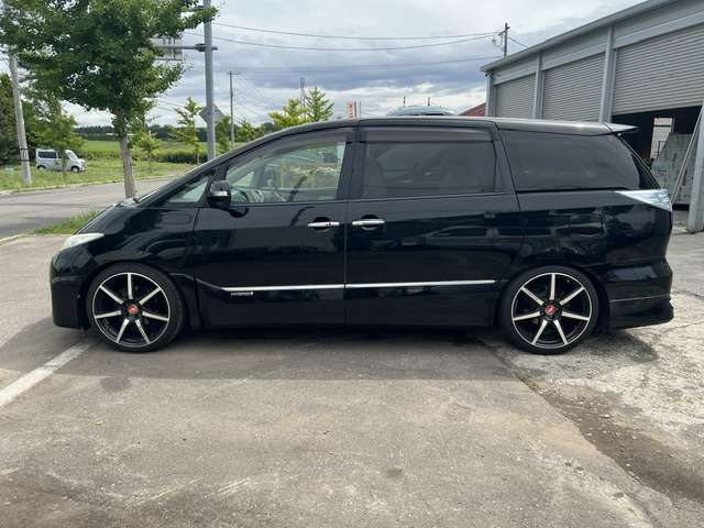 2009 Toyota Estima Hybrid – thumbnail 4