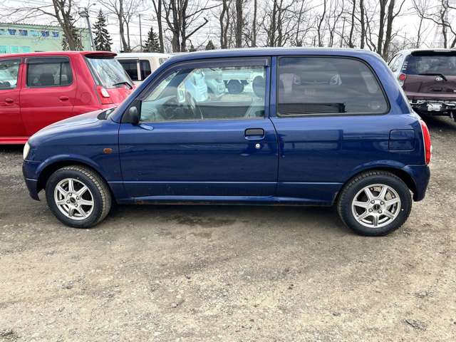 2001 Daihatsu Mira – thumbnail 3