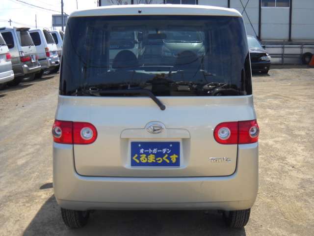 2004 Daihatsu Tanto – thumbnail 2