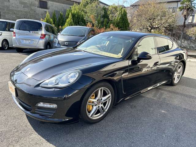 2011 Porsche Panamera – thumbnail 3