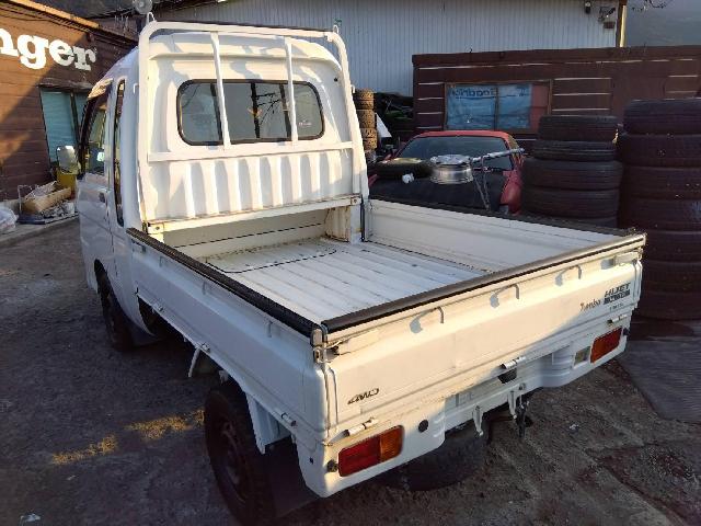 2006 Daihatsu Hijet Truck – thumbnail 2