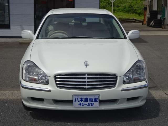2003 Nissan Cima – thumbnail 2