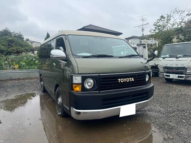 2008 Toyota Hiace – thumbnail 3