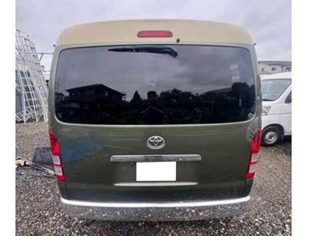 2008 Toyota Hiace – thumbnail 4