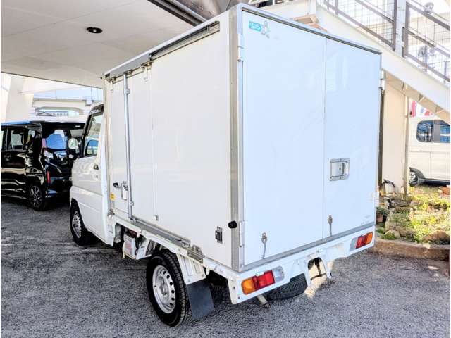 2009 Nissan Clipper Truck – thumbnail 4