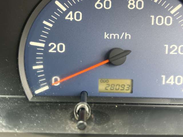 2003 Daihatsu Mira – thumbnail 3