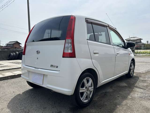 2005 Daihatsu Mira – thumbnail 4
