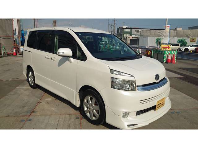 2008 Toyota Voxy – thumbnail 3