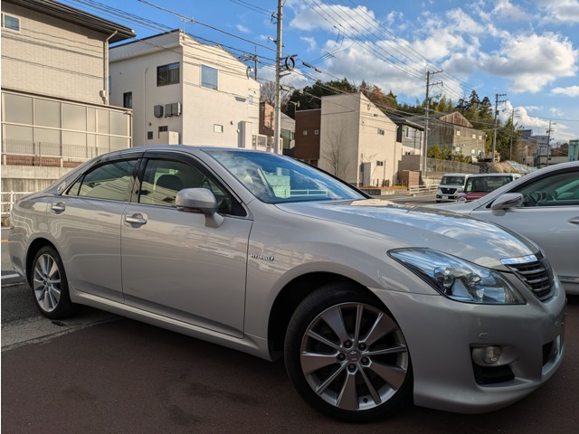 2008 Toyota Crown Hybrid
