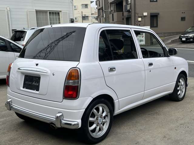 2002 Daihatsu Mira Gino – thumbnail 2