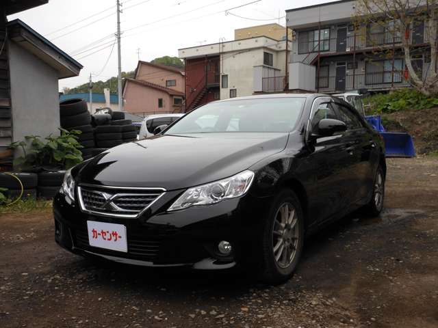 2010 Toyota Mark X – thumbnail 3